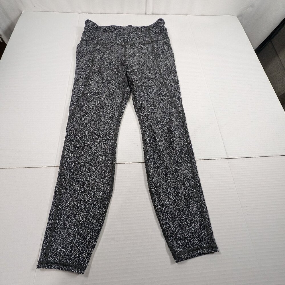 Athleta Lightning Static 7/8 Tights Women's MP black and white